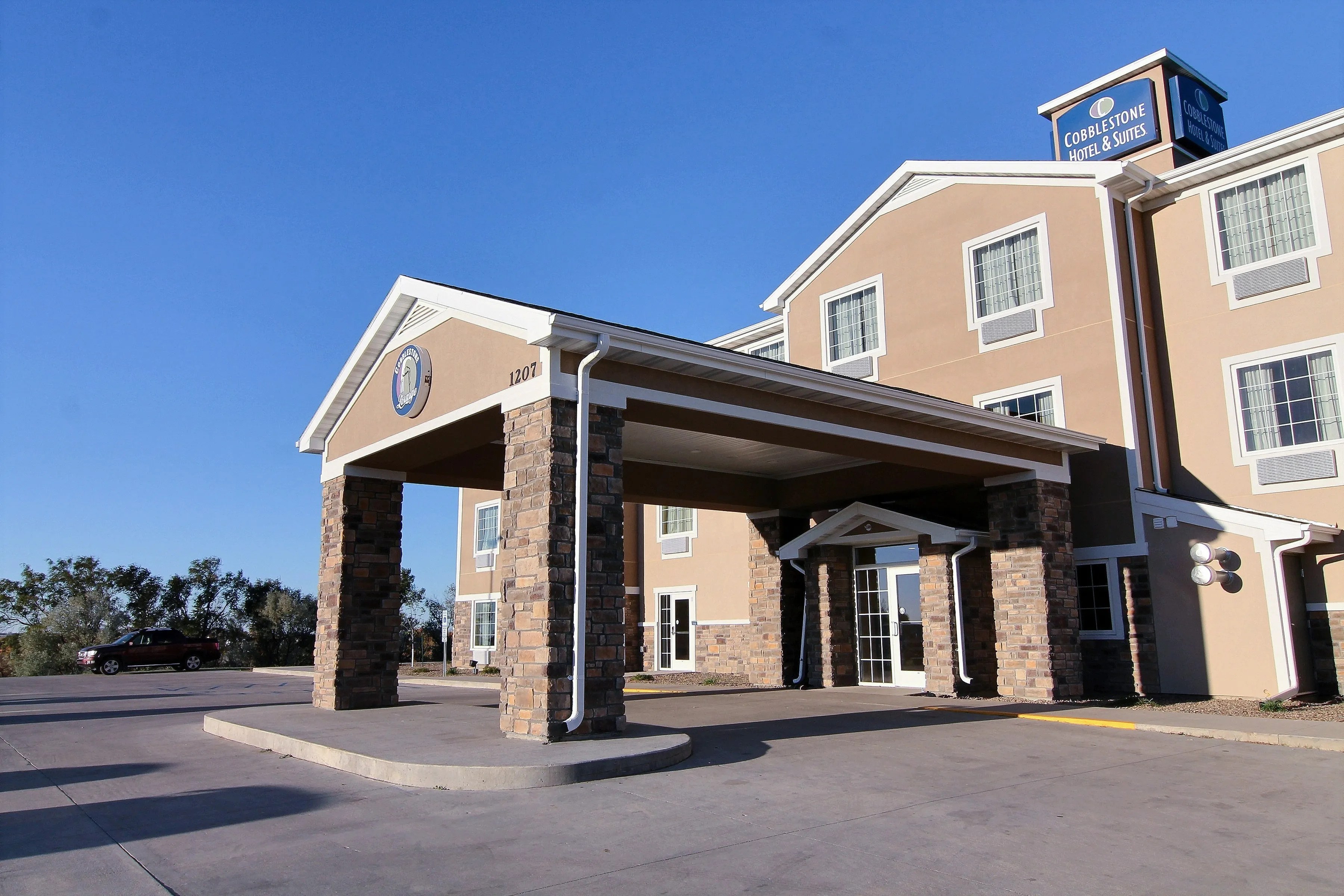 Cobblestone Hotel & Suites Beulah Tourist Class Beulah, ND Hotels Business Travel Hotels in