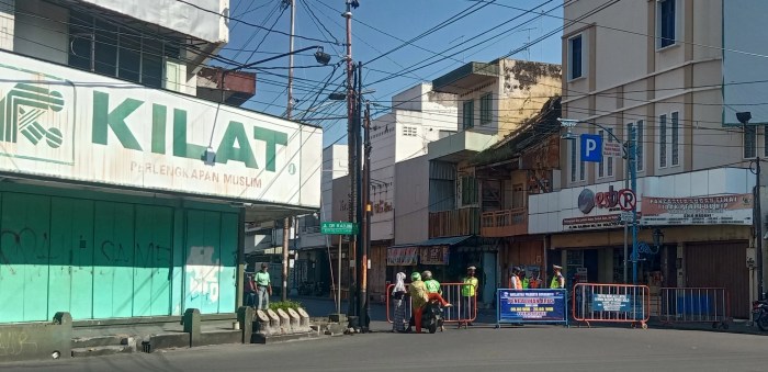 Jalan gajah mada solo