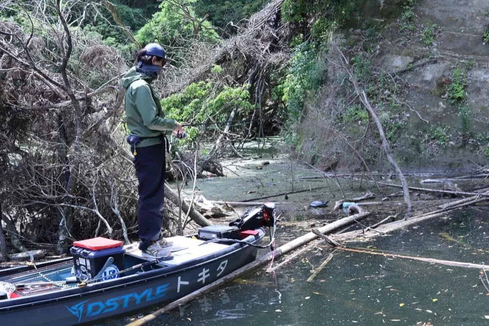 [アングラー取材]T.z Factoryプロスタッフ 亀山 虫太朗のレンタルボートスタイル。[中編] ikahime