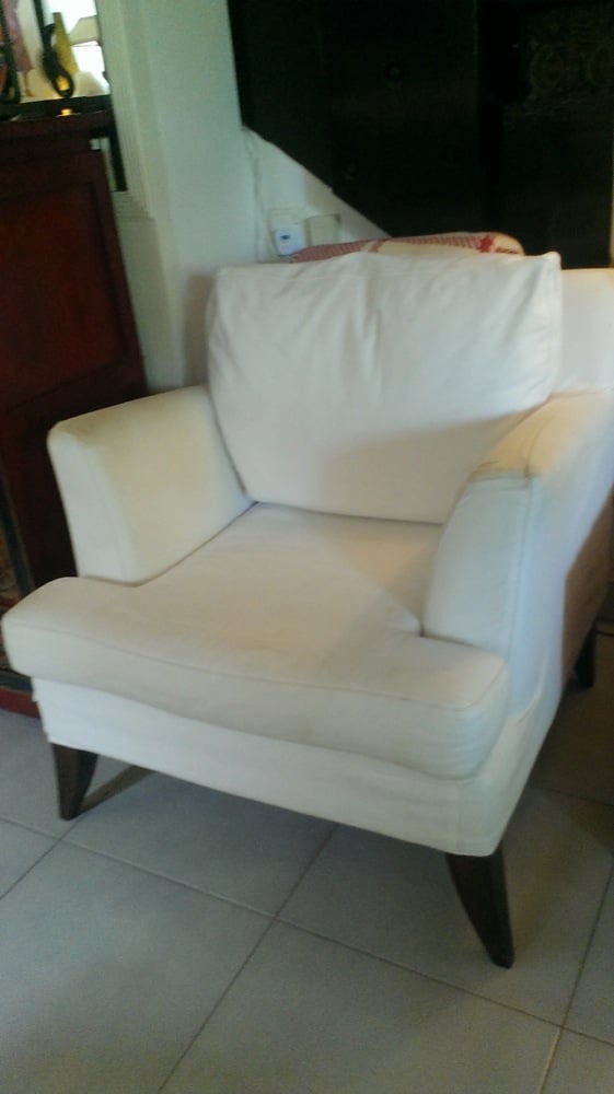 Hackers Help Do you know the name of this IKEA arm chair /single sofa