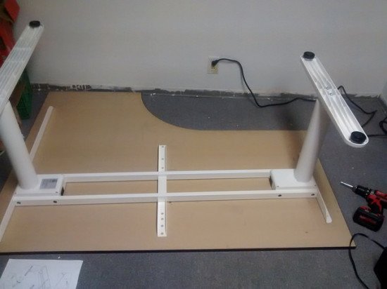 BekantGalant Sit Stand Corner Desk Hack
