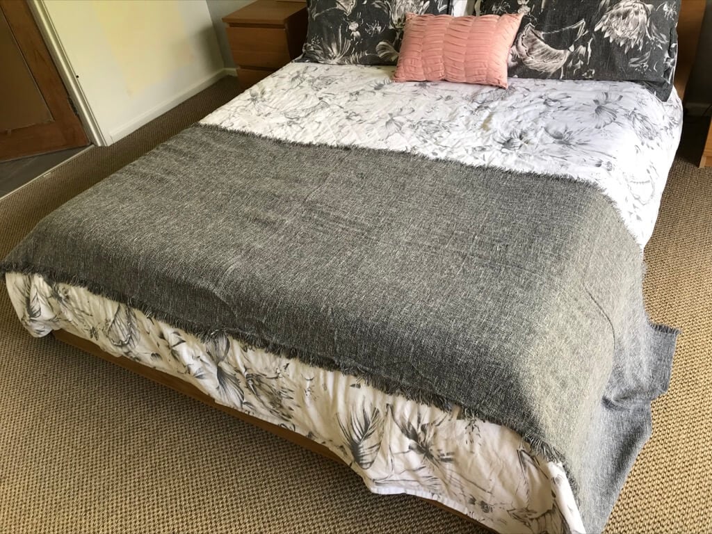 Turning a Single to a Double Bed Throw IKEA Hackers
