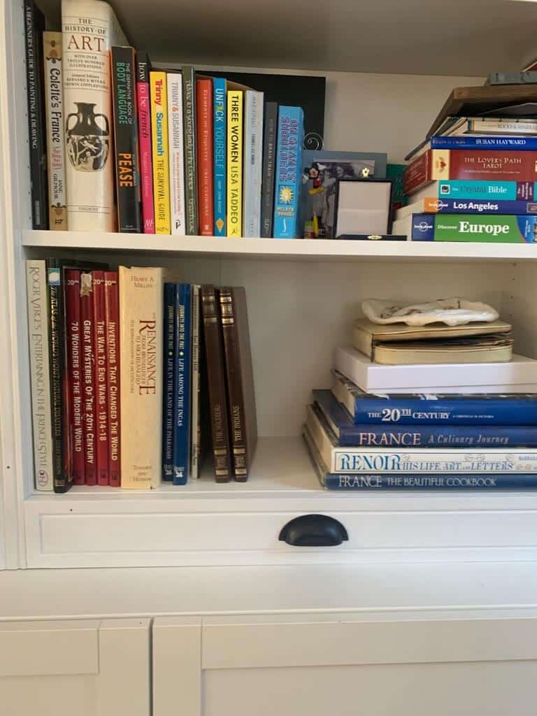 Building a Beautiful Bookcase Library Wall with BILLY LaptrinhX