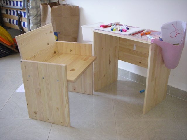 Little desk and armchair IKEA Hackers
