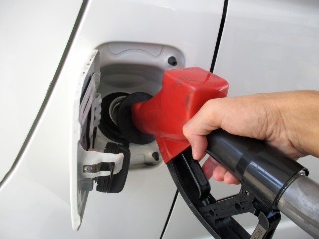 危険物注意！ガソリンの処分方法と車から抜き出す方法を解説｜くらしの一括見積比較コンシェルジュ