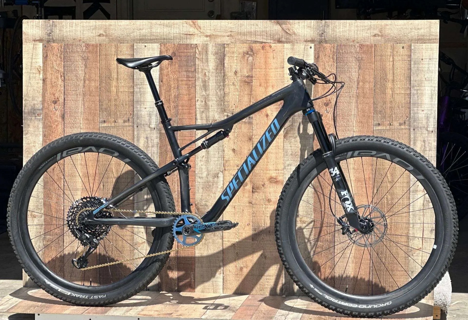 2019 Specialized Epic Expert EVO Large I Know a Guy Bicycles