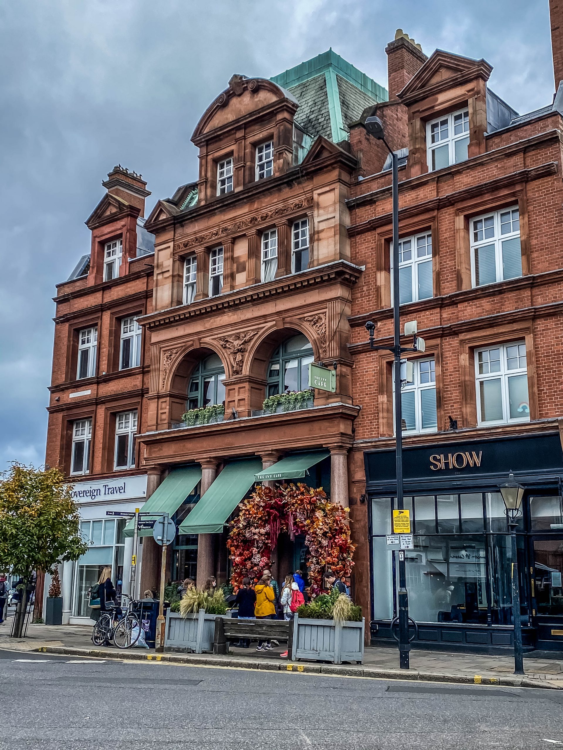 Guide to explore Wimbledon village i landed here