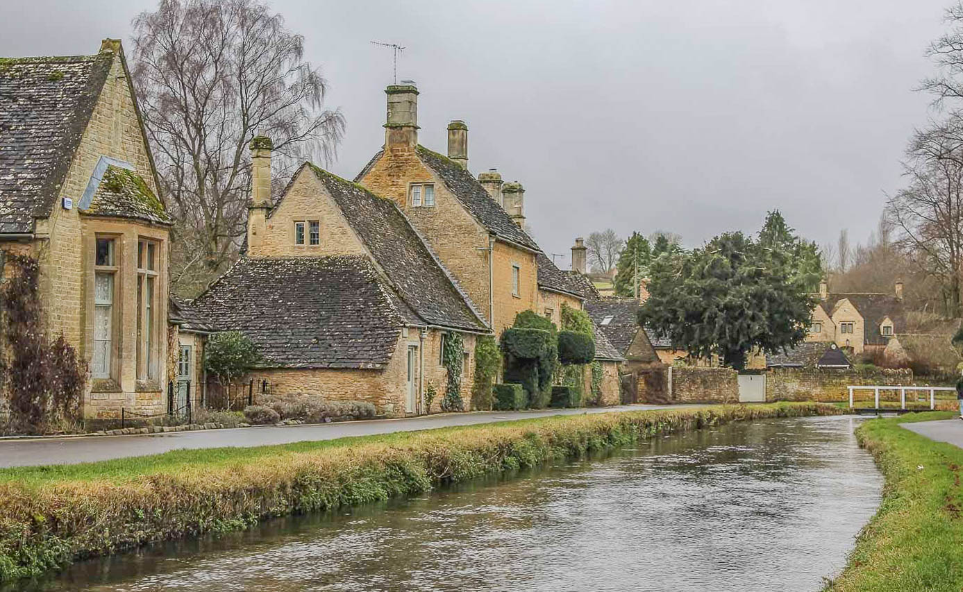 Guide to the most beautiful village in Cotswolds, the Lower Slaughter