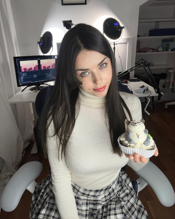 Picture of Danielle Sharp