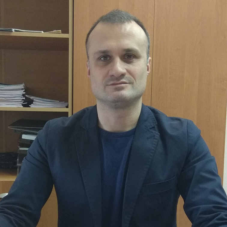 Лидеры мнений. Заказчик не подписал акт отражать ли подрядчику выручку