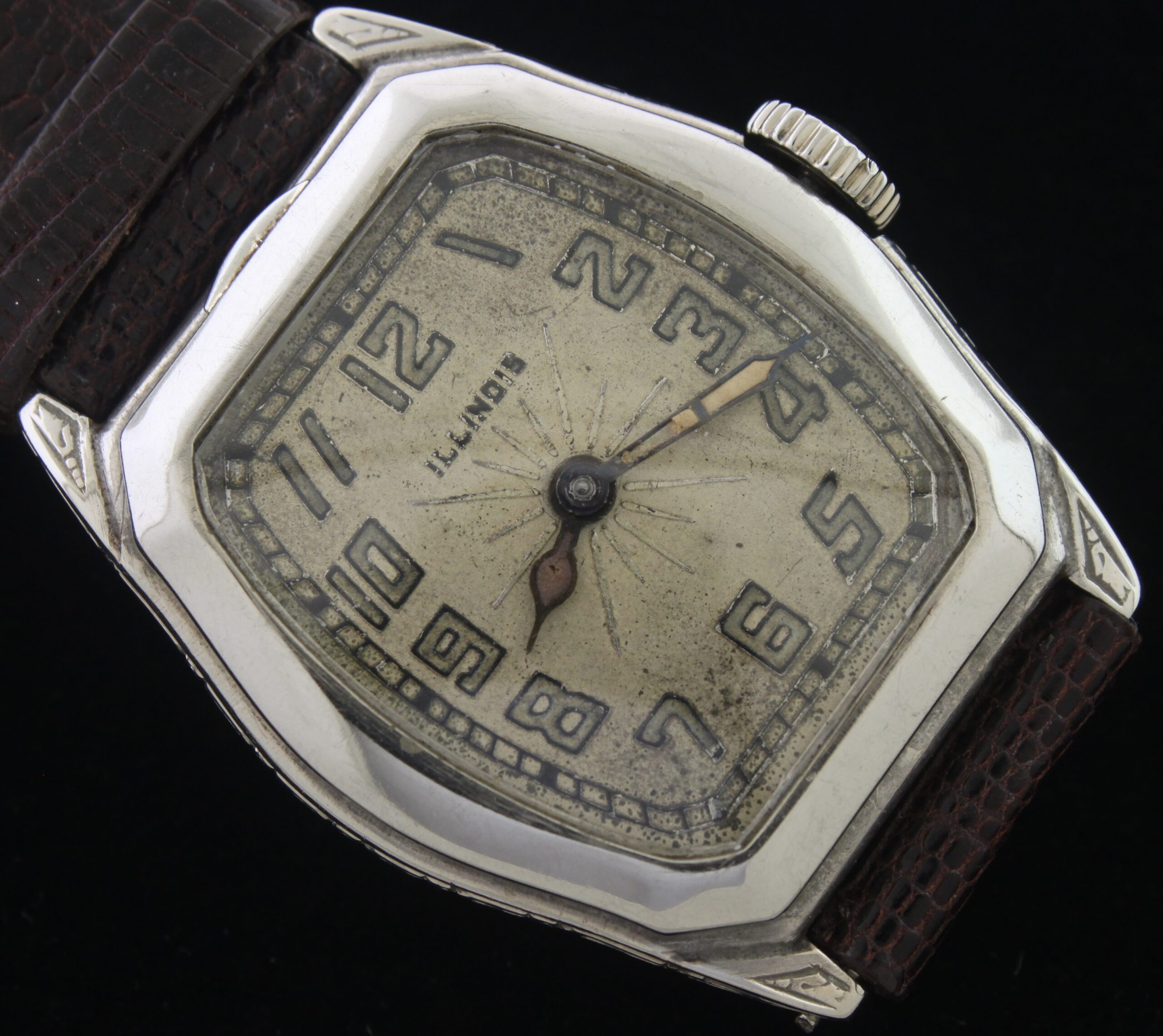 Illinois CONSUL White Gold, 19 Jewel Watch The Illinois Watch