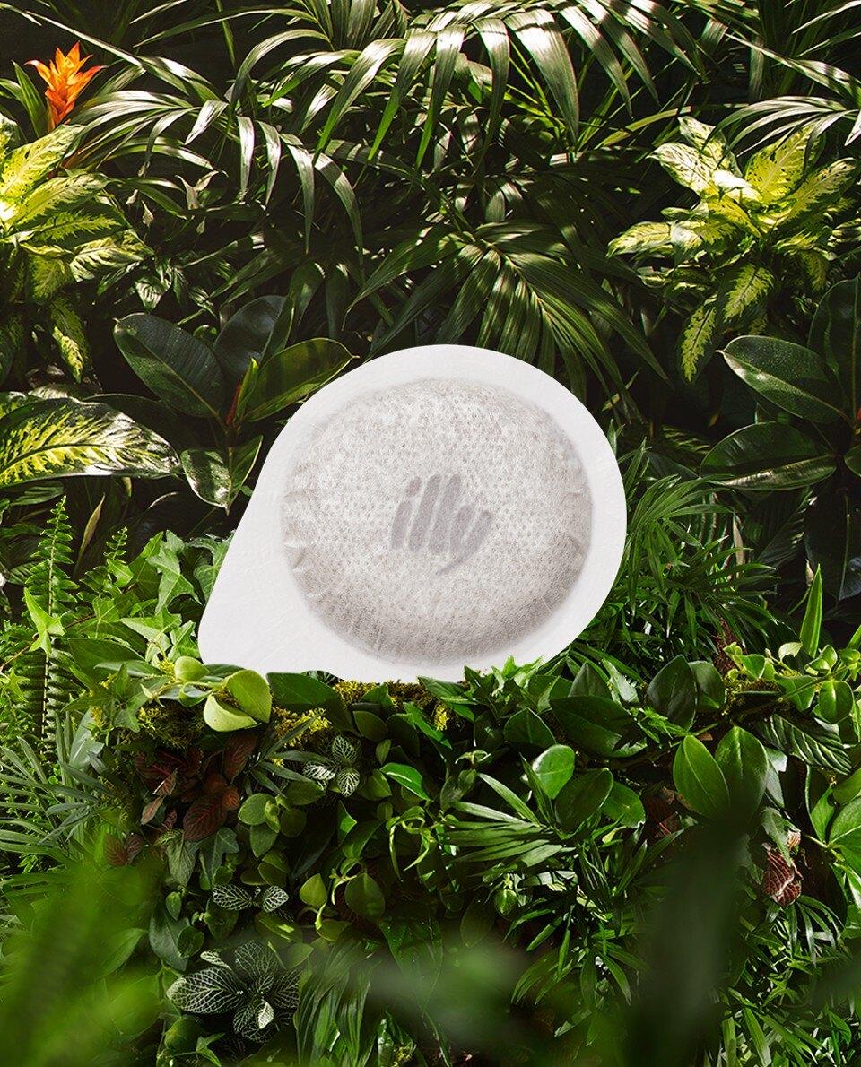 illy Easy Coffee Machine Bundle For E.S.E. Pods Classico (Red) illy