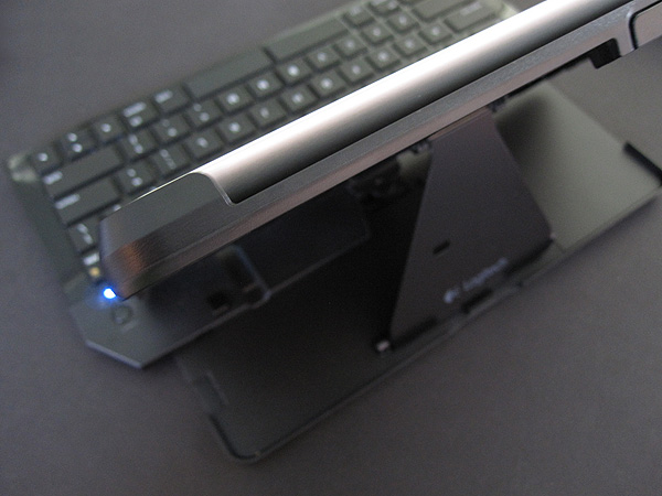 Review: Logitech Fold-Up Keyboard for iPad 2 | iLounge