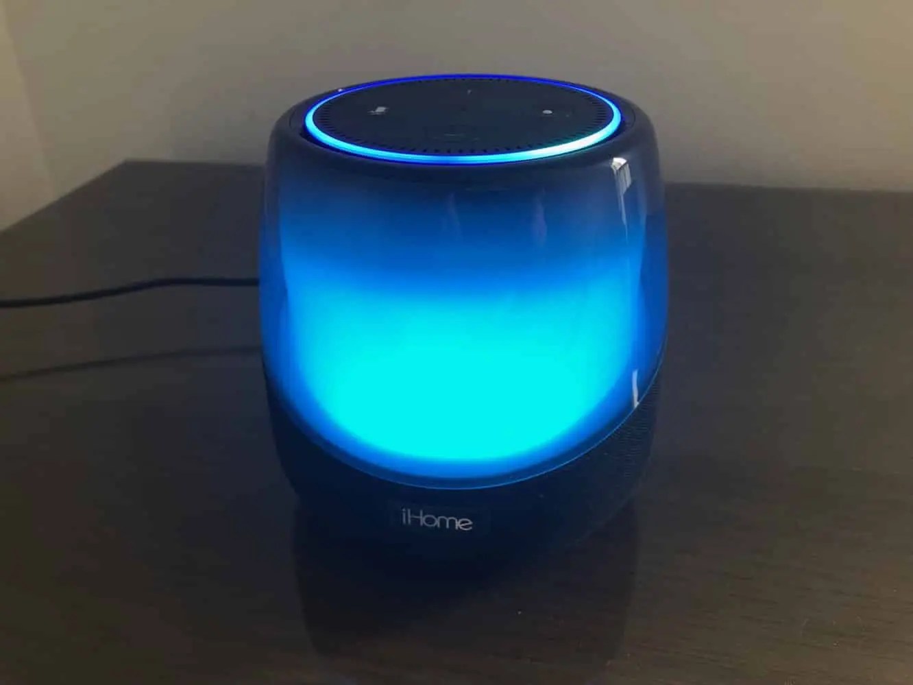 Review iHome iAV5 Blueooth Rechargeable Speaker for Amazon Echo Dot iLounge