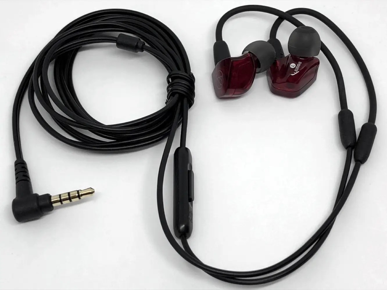Review AudioTechnica ATHLS200iS InEar Headphones iLounge