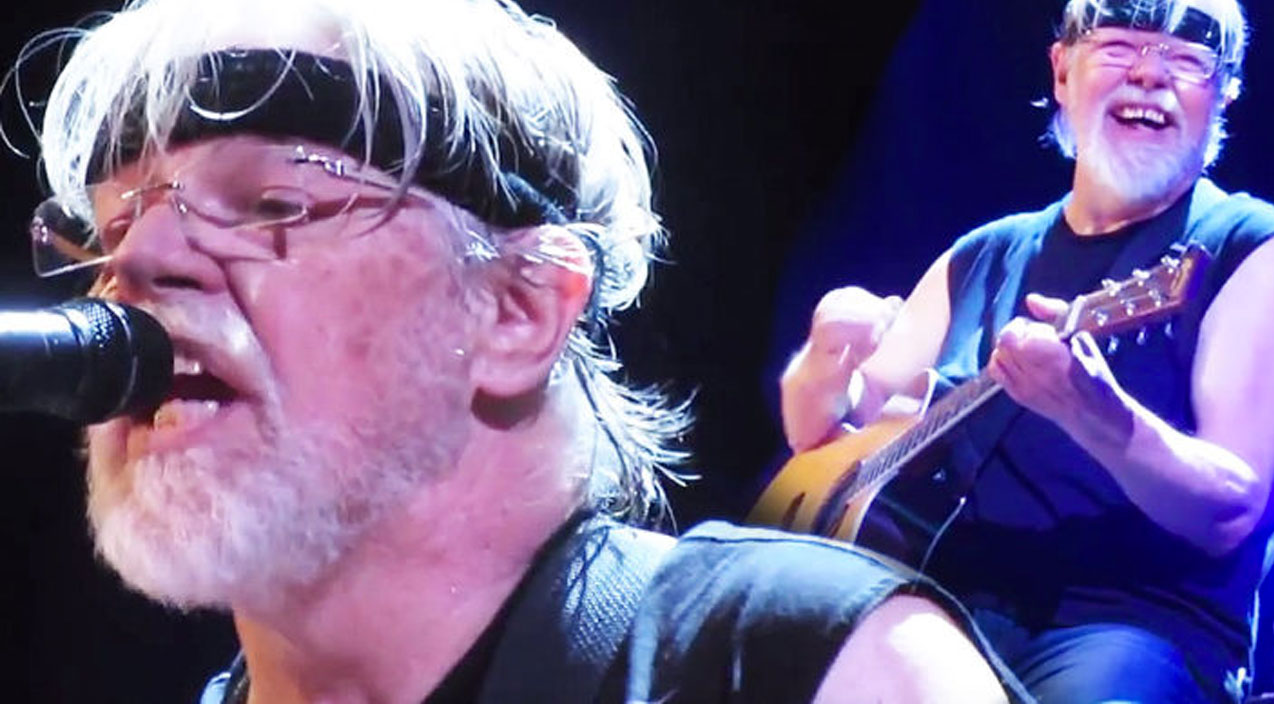 Bob Seger Proves He Is Timeless With This Incredible Live