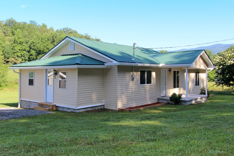 Newly Renovated 3 Bedroom Home for Sale in Hayesville NC Murphy NC Real Estate Search Remax