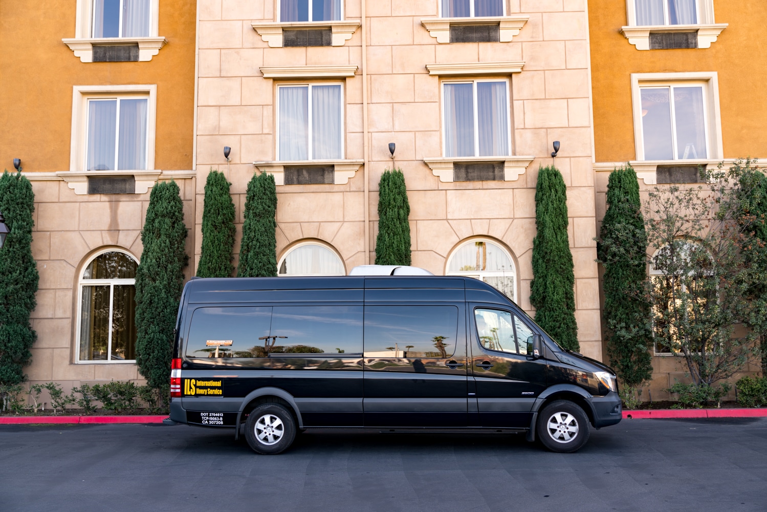 Mercedes Sprinter Van Rental Los Angeles Group Transfer Ils Limos