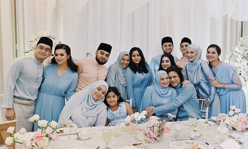 Neelofa Dan Pu Riz Kahwin / Saya Memang Tak Kenal Neelofa