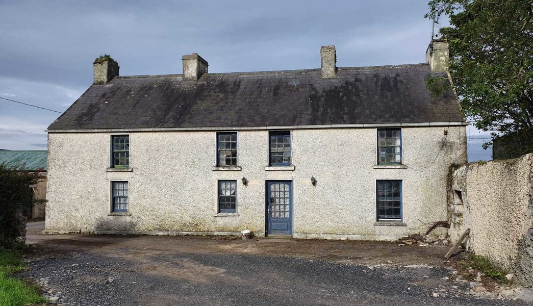 Get renovating 3 houses for sale in Sligo for less than €150,000