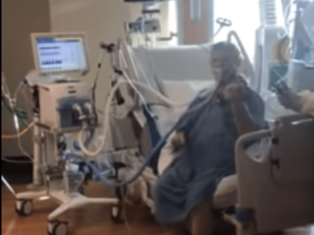 Intubated COVID19 Patient Plays Violin