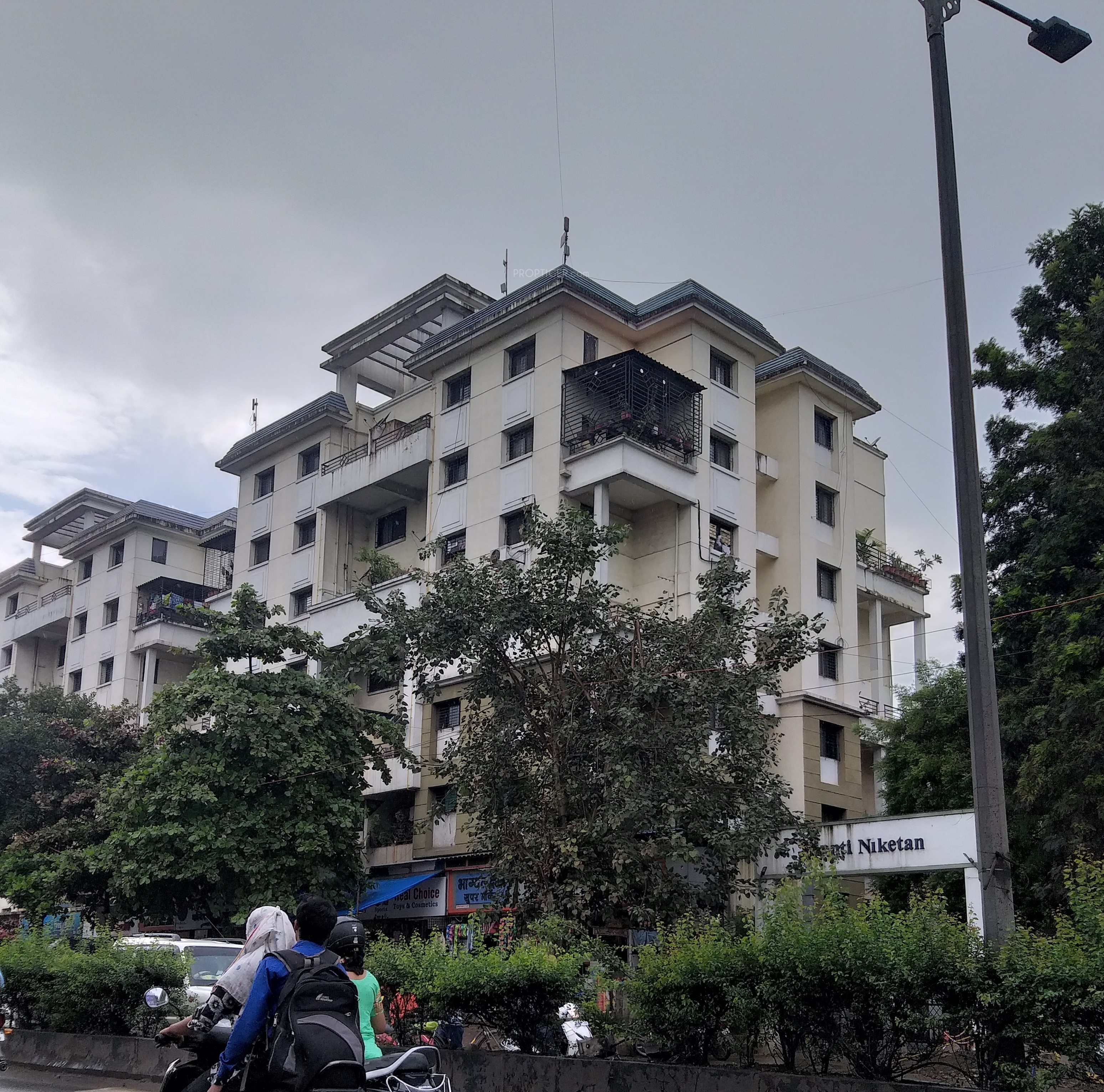 936 sq ft 2 BHK 2T Apartment for Sale in Landstar Construction Shanti