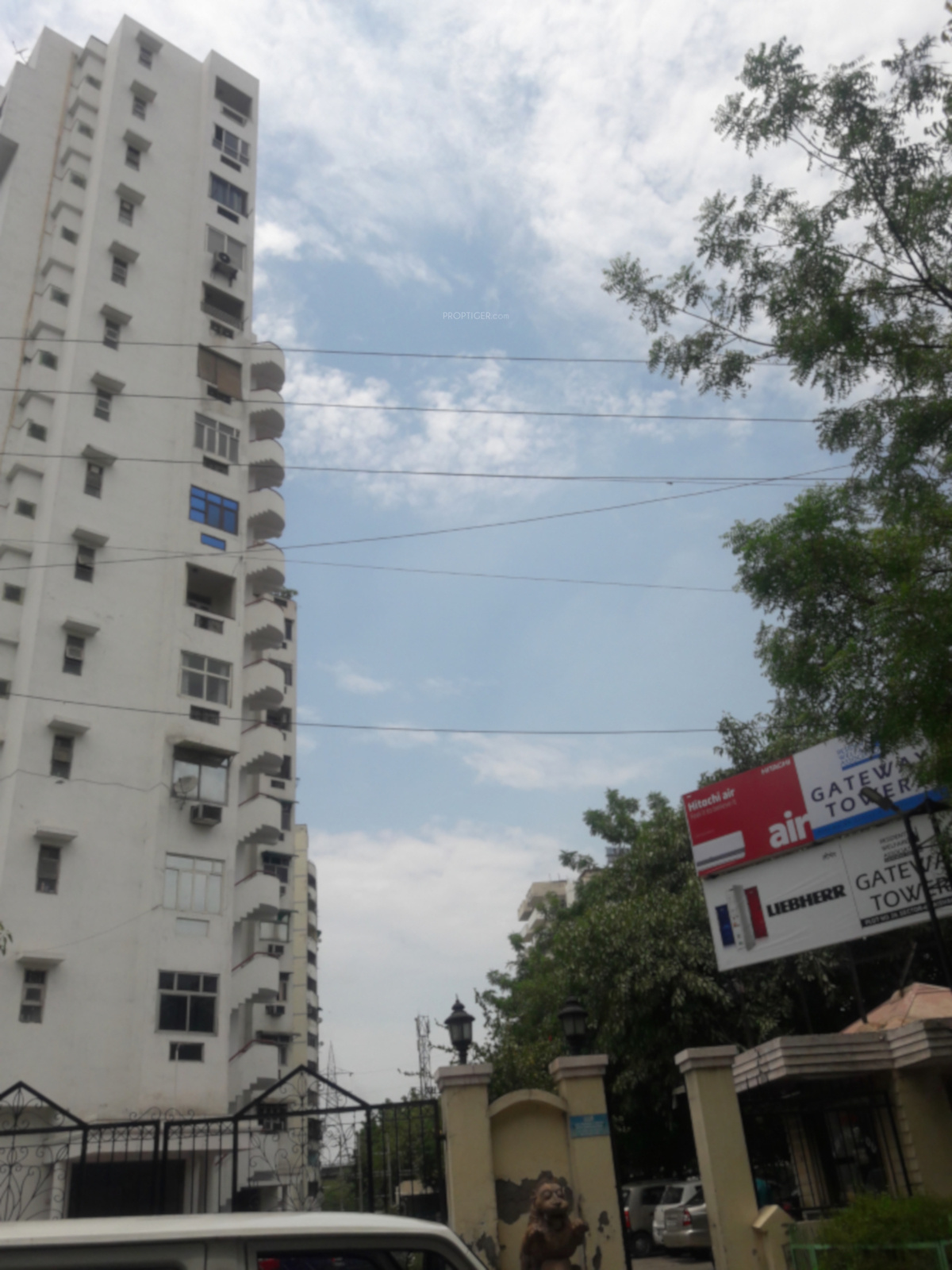 Pearls Gateway Towers in Sector 4 Vaishali, Ghaziabad Price, Location