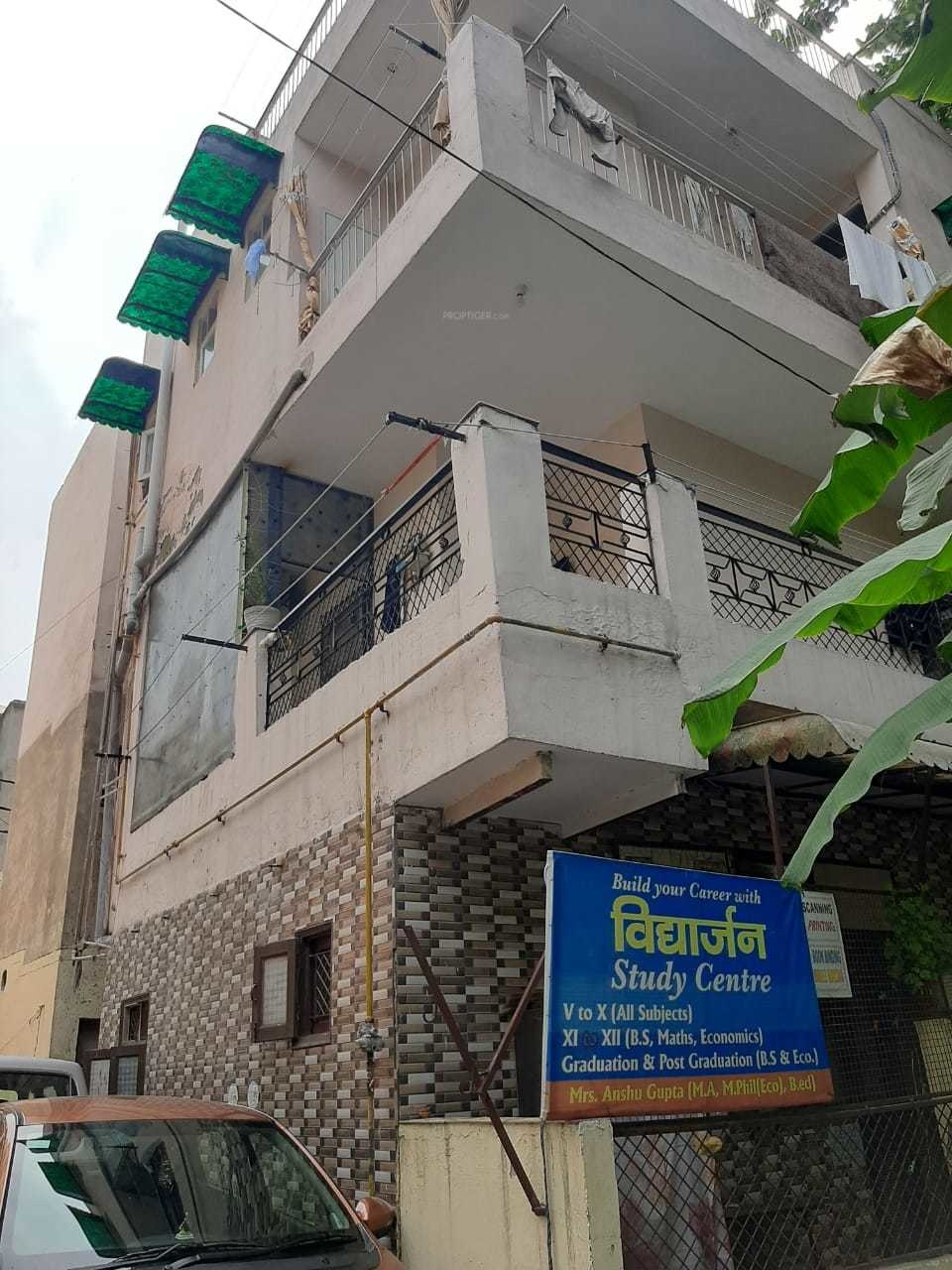 750 sq ft 2 BHK 2T Apartment for Sale in DDA Janta Flat Sector 13