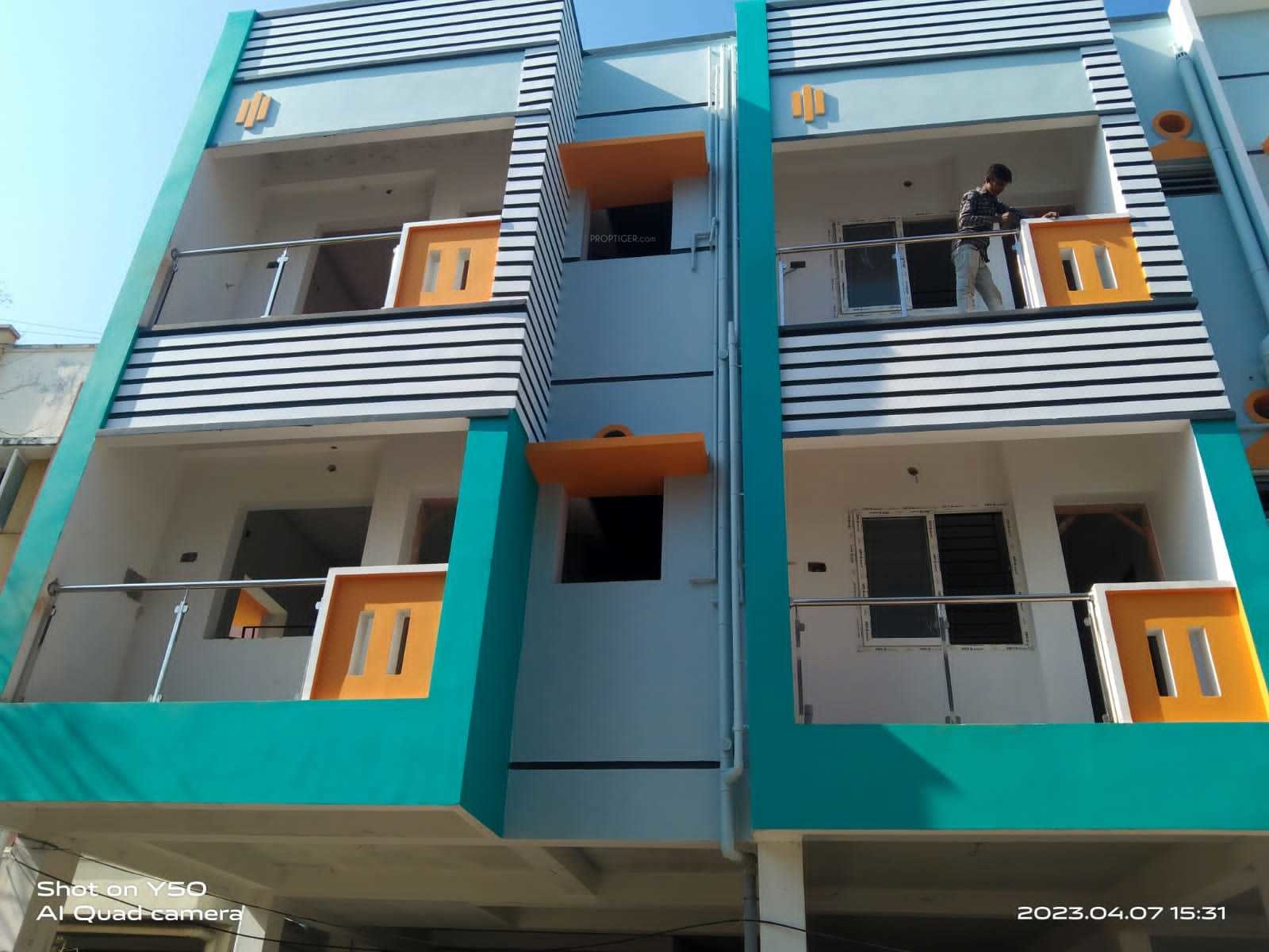 806 sq ft 2 BHK 2T Apartment for Sale in Real Trend Constructions Homes