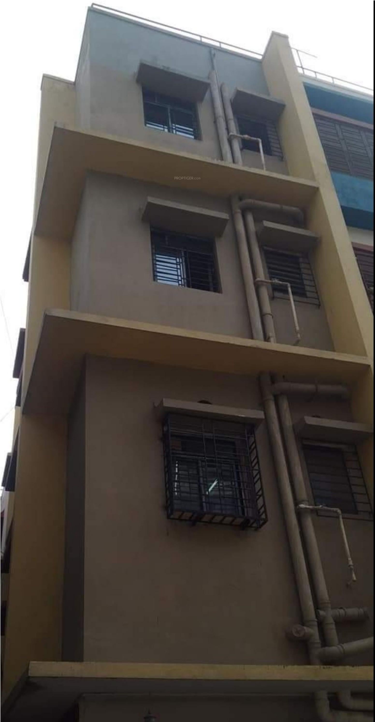 700 sq ft 2 BHK 2T Apartment for Sale in Right Prop Kolkata Barsha