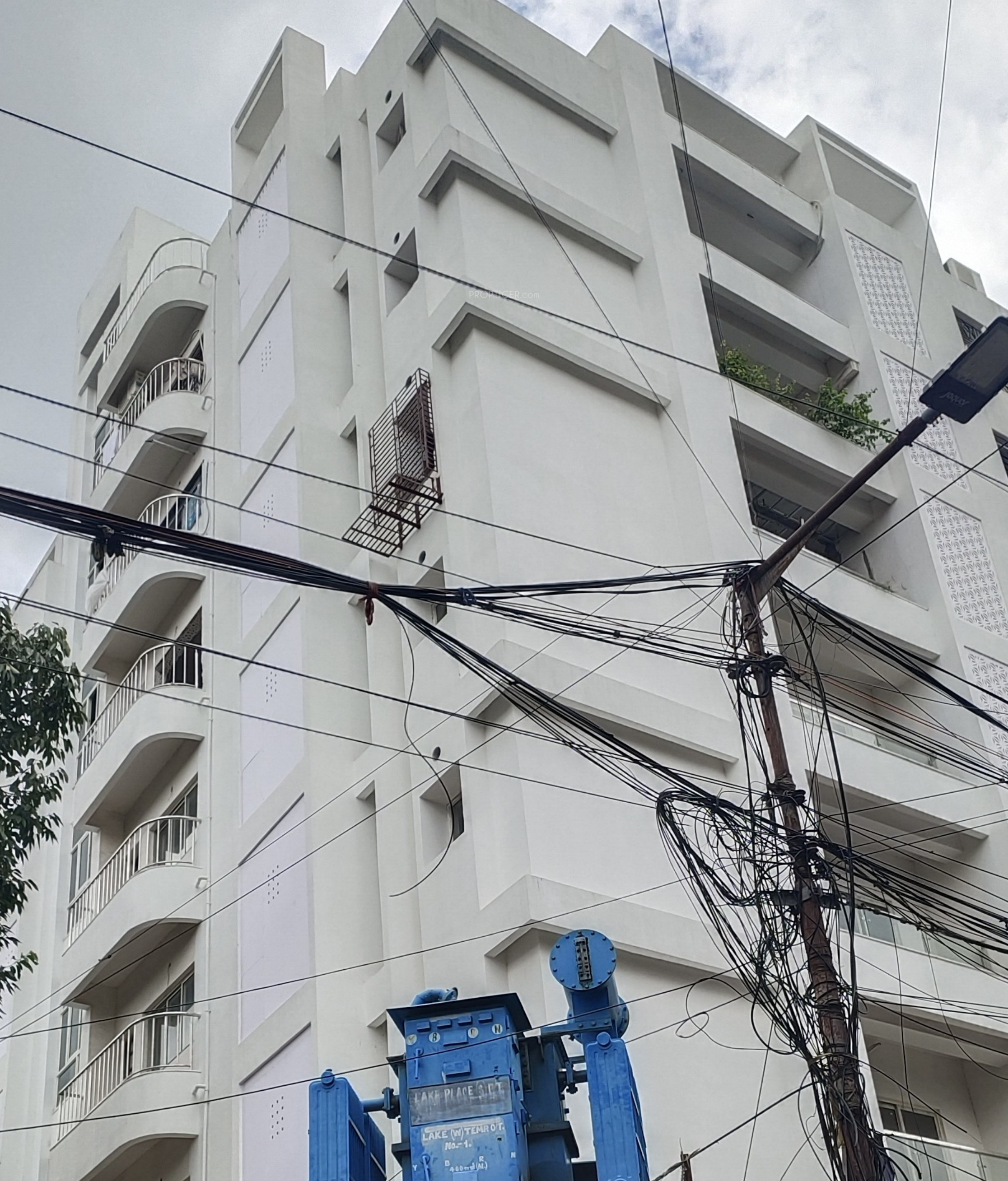 1300 sq ft 3 BHK 3T Apartment for Sale in DD Construction Nestle Haltu