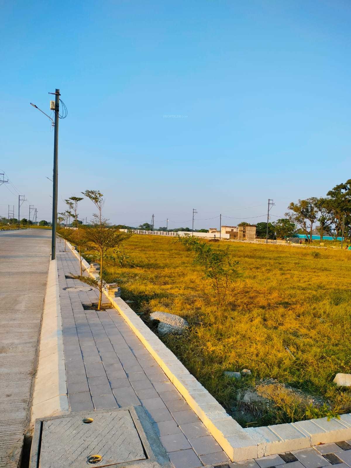 1000 sq ft Plot for Sale in Pawan Shrimal Silicon Sansaara Kanadia Indore