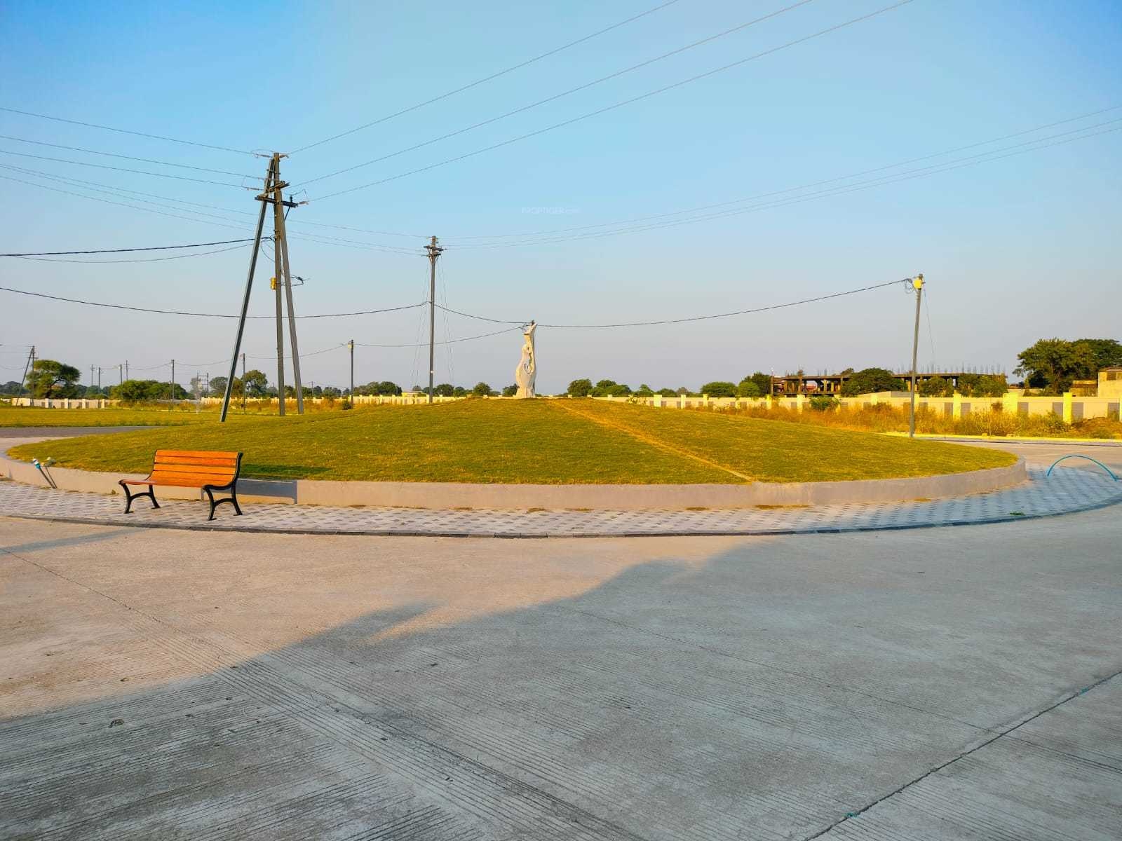 1000 sq ft Plot for Sale in Pawan Shrimal Silicon Sansaara Kanadia Indore