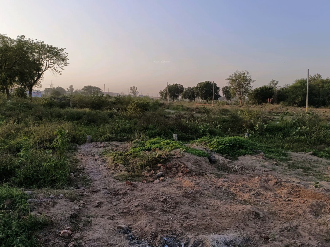 753 sq ft Plot for Sale in Investors Guide Delhi Rohini Plots Sector 24