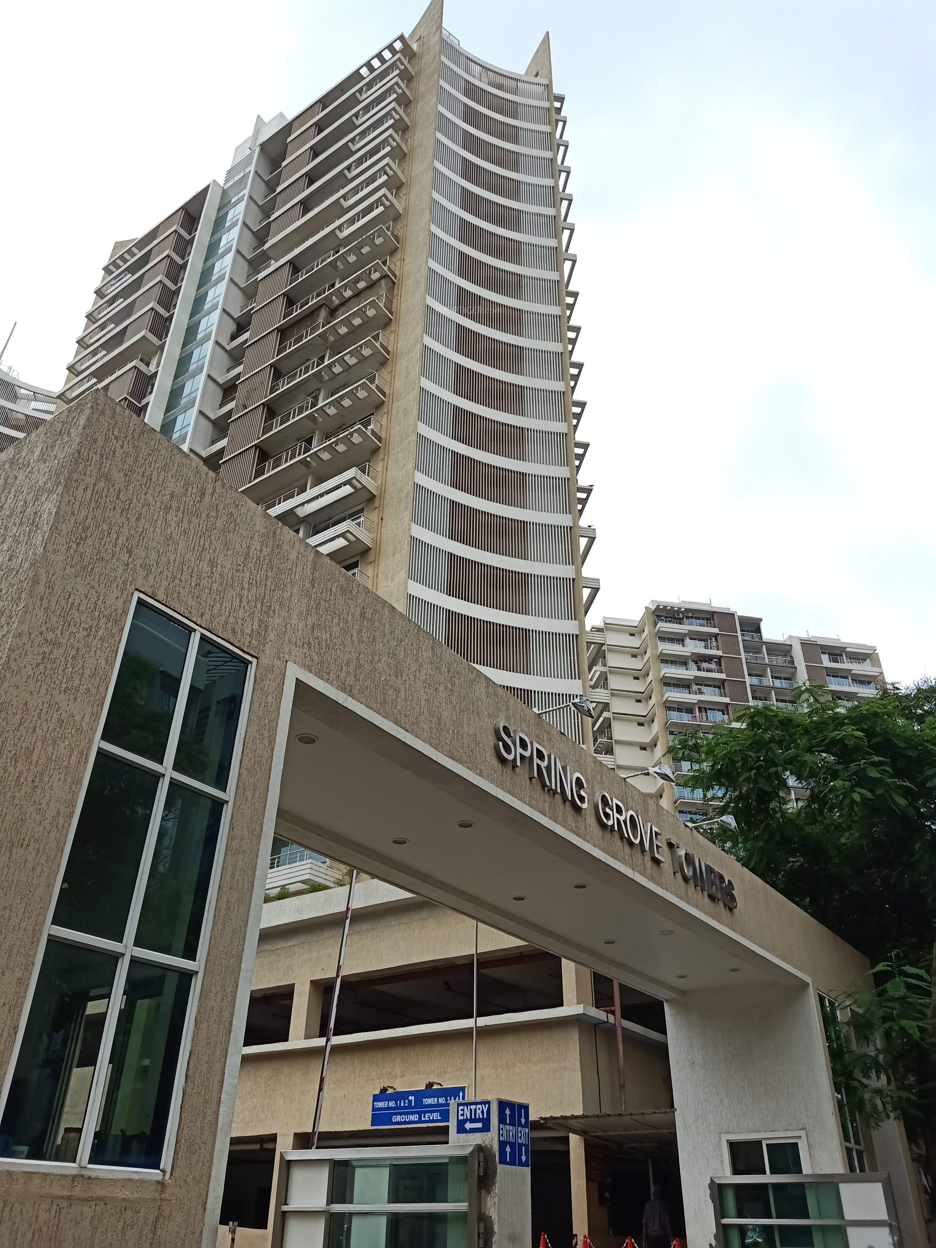 1120 sq ft 2 BHK 2T Apartment for Sale in Lokhandwala Spring Grove