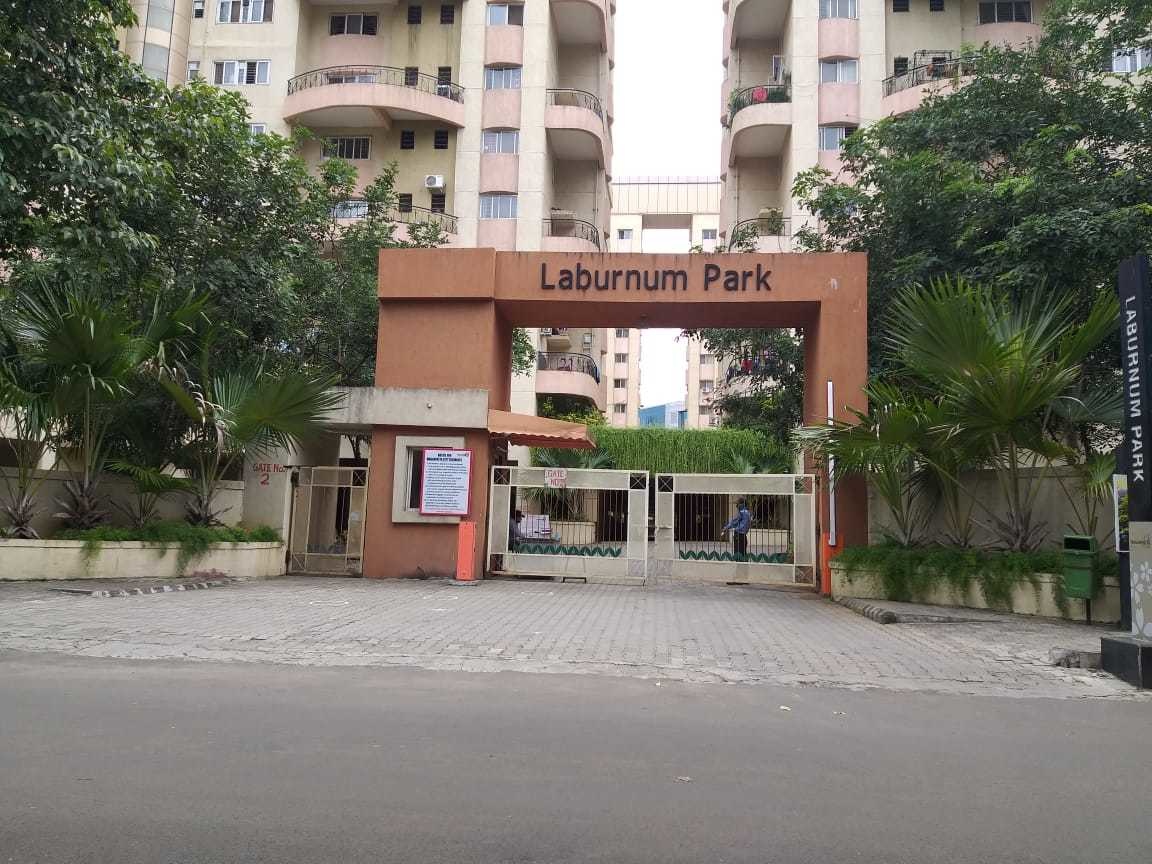 2400 sq ft 4 BHK 4T Apartment for Sale in Magarpatta City Laburnum Park