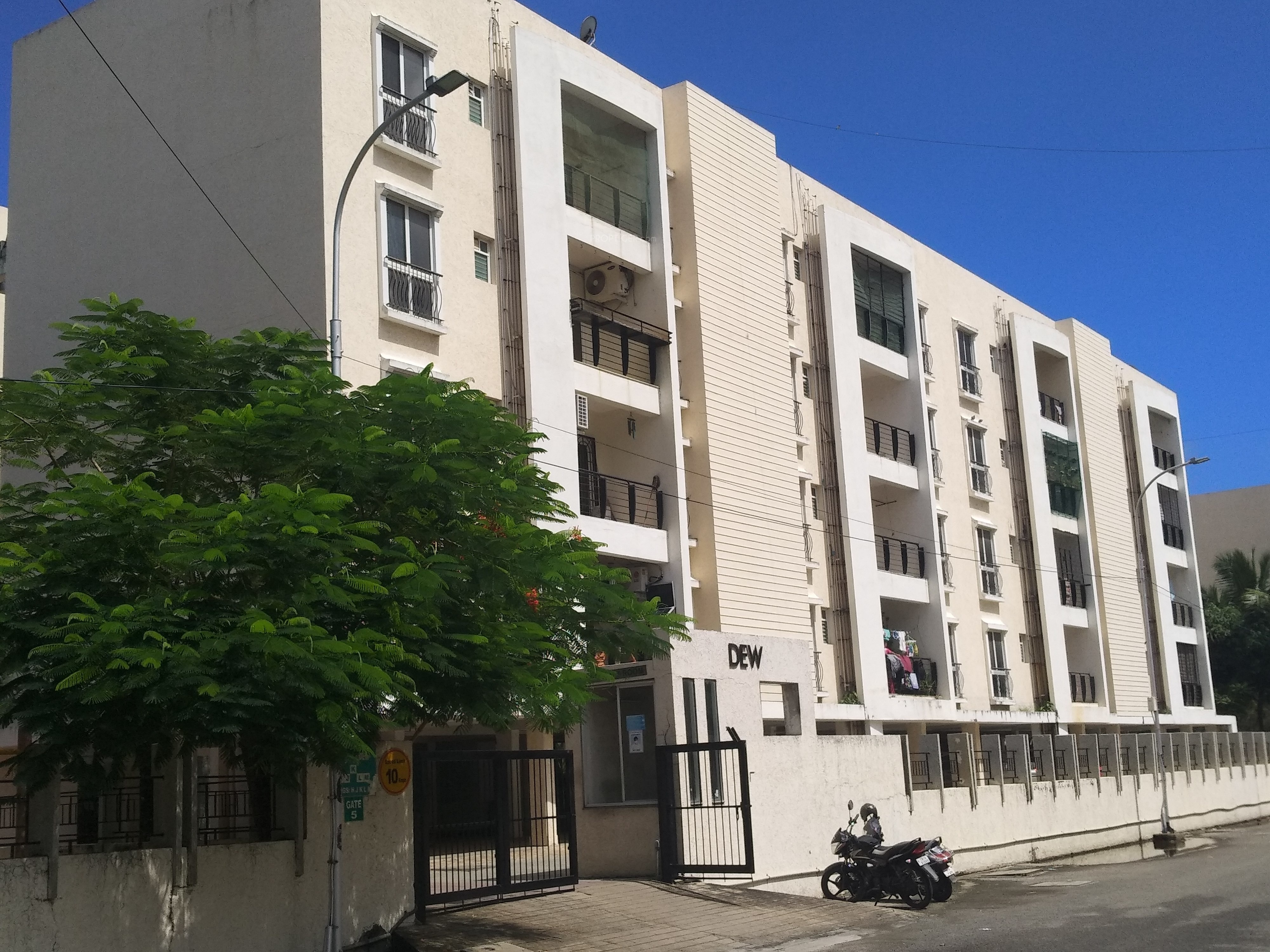 Main Elevation Image 2 of Arihant Foundation And Housing Escapade, Unit