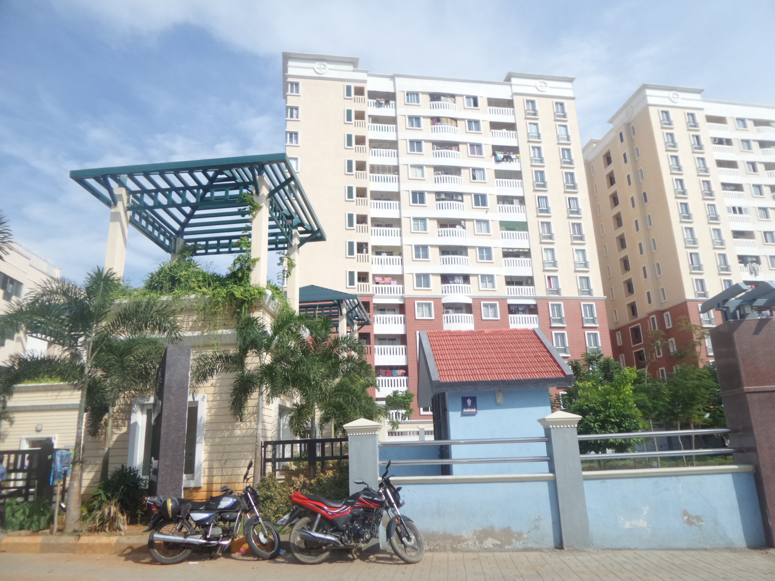 1322 sq ft 3 BHK 2T Apartment for Sale in Appaswamy Real Estates