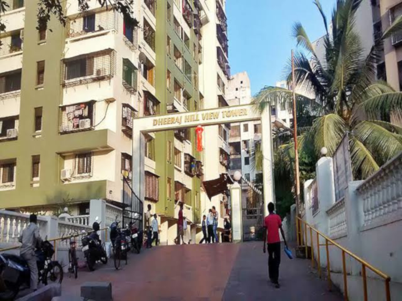 Dheeraj Realty Hill View Tower in Borivali East, Mumbai Price