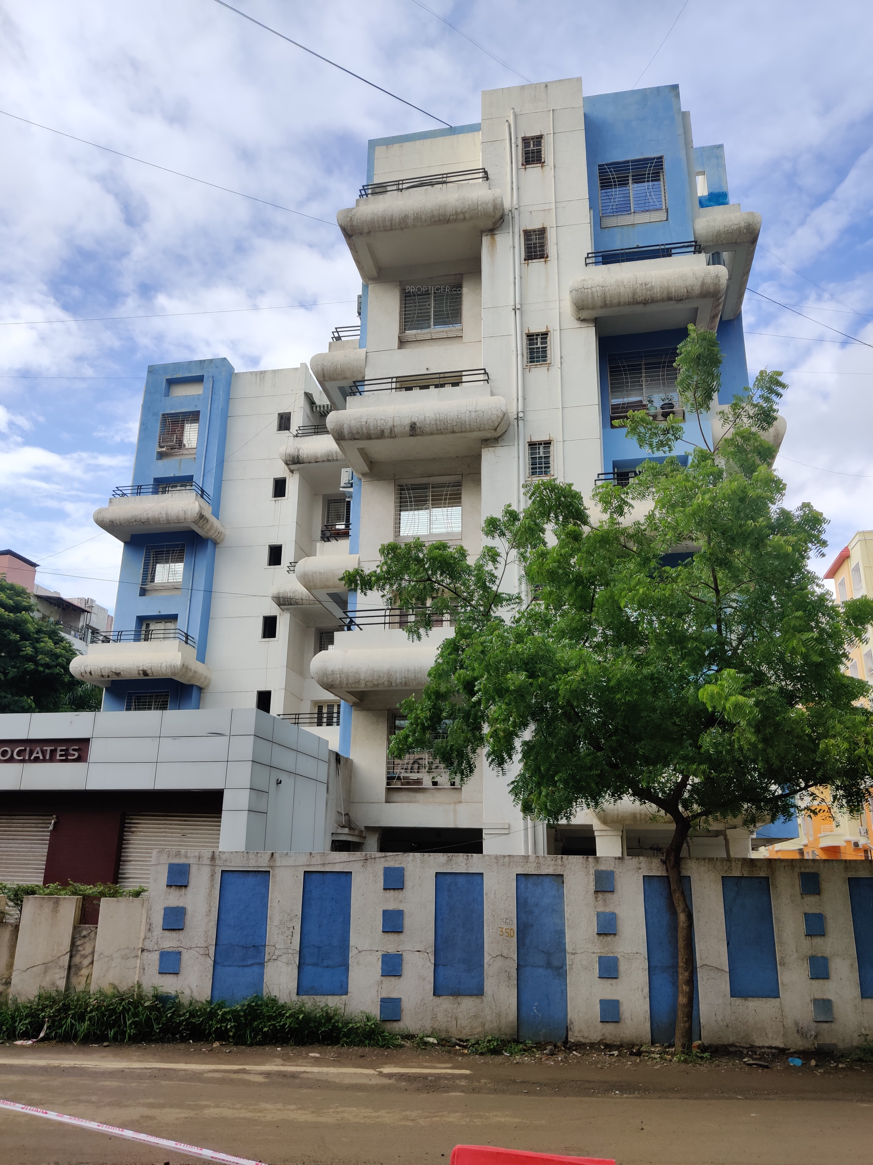 GK Developer Dwarka Sai Heritage in Pimple Saudagar, Pune Price