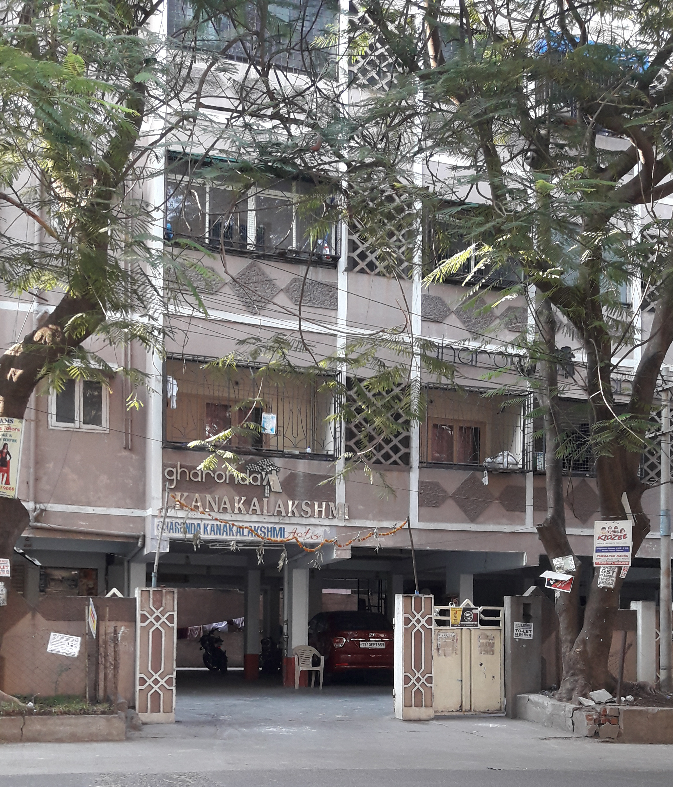 1165 sq ft 2 BHK 2T Apartment for Sale in Gharonda Kanakalakshmi