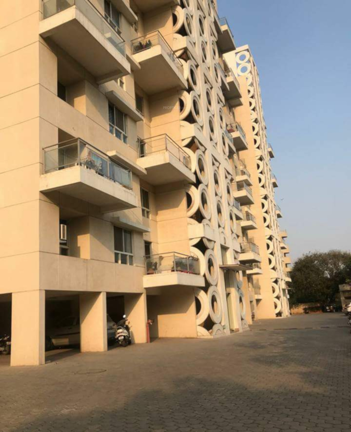 Sheth Beverly Hills in Hinjewadi, Pune Price, Location Map, Floor