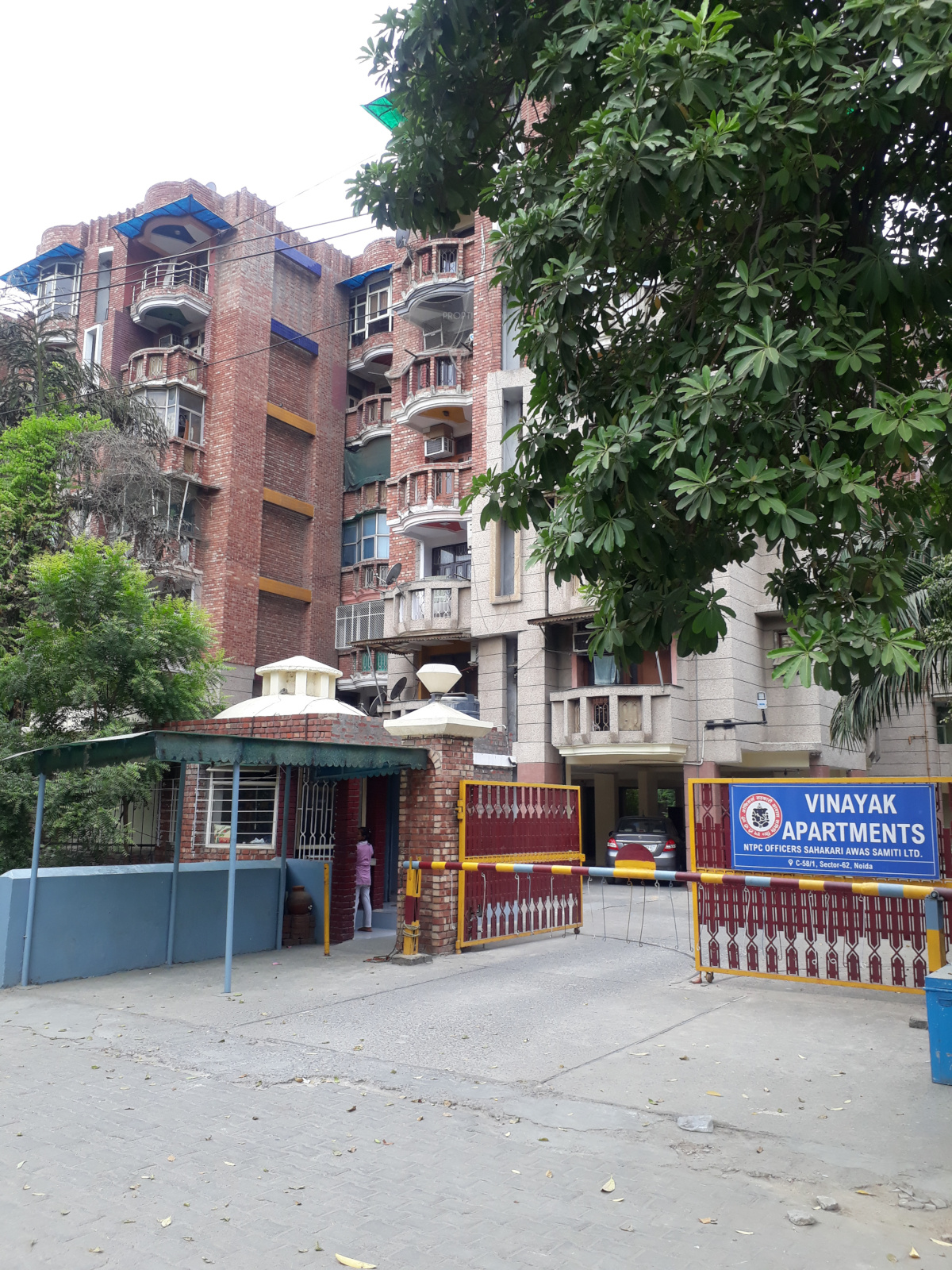 1700 sq ft 3 BHK 3T Apartment for Sale in Reputed Builder Vinayak