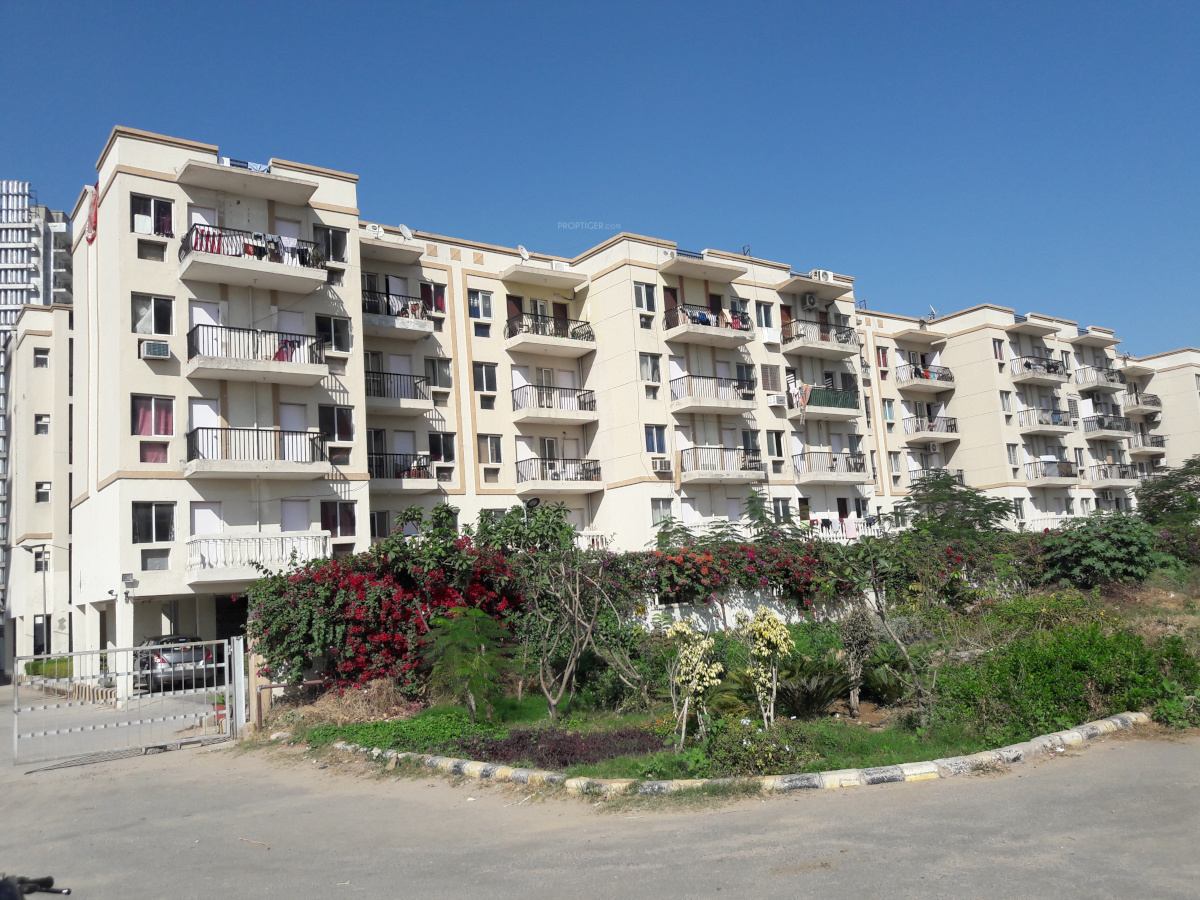 Main Elevation Image 4 of Sare Homes Gurgaon Green Parc 2, Unit