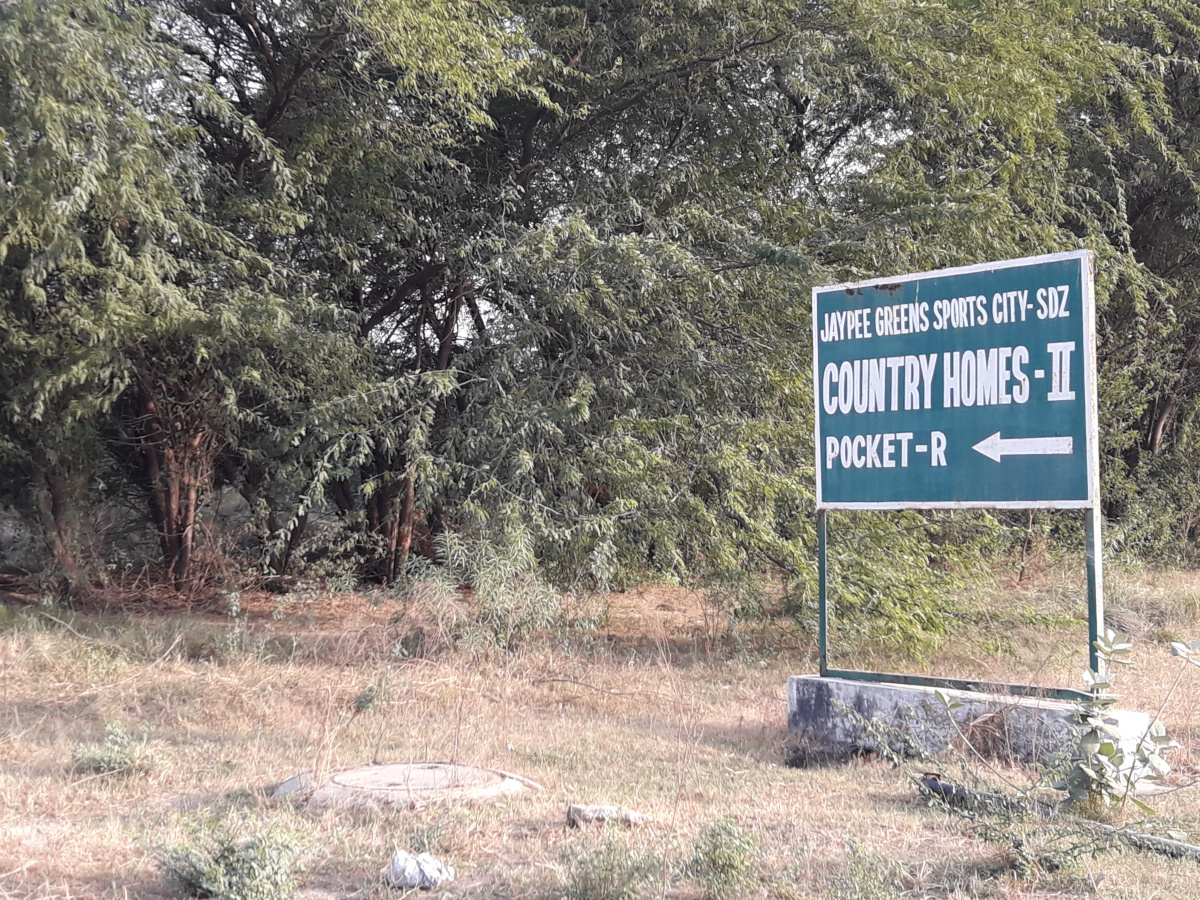 2700 sq ft Plot for Sale in Jaypee Greens Country Homes 2 Sector 25