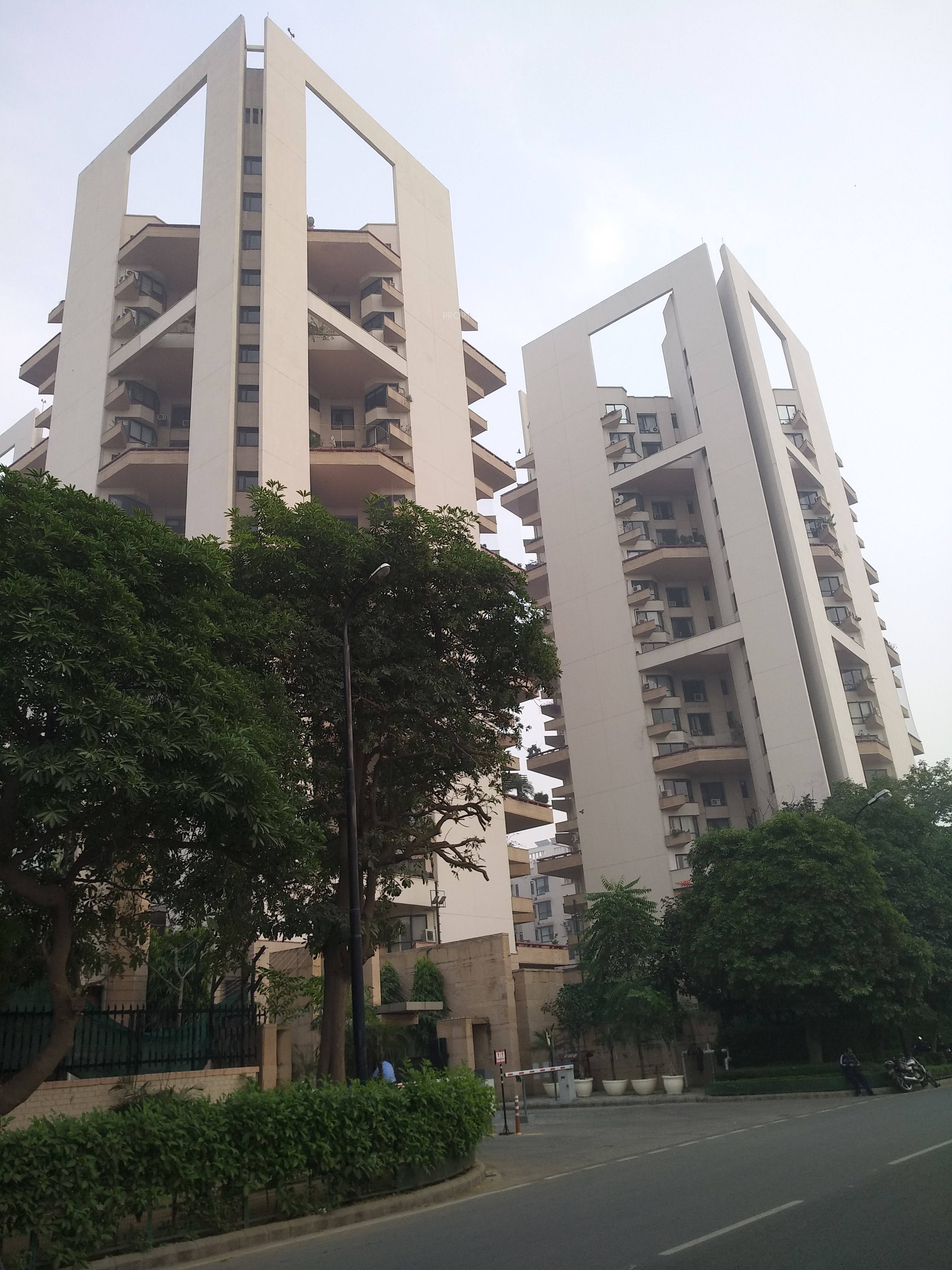 Silverglades Laburnum in Sector 28, Gurgaon Price, Location Map