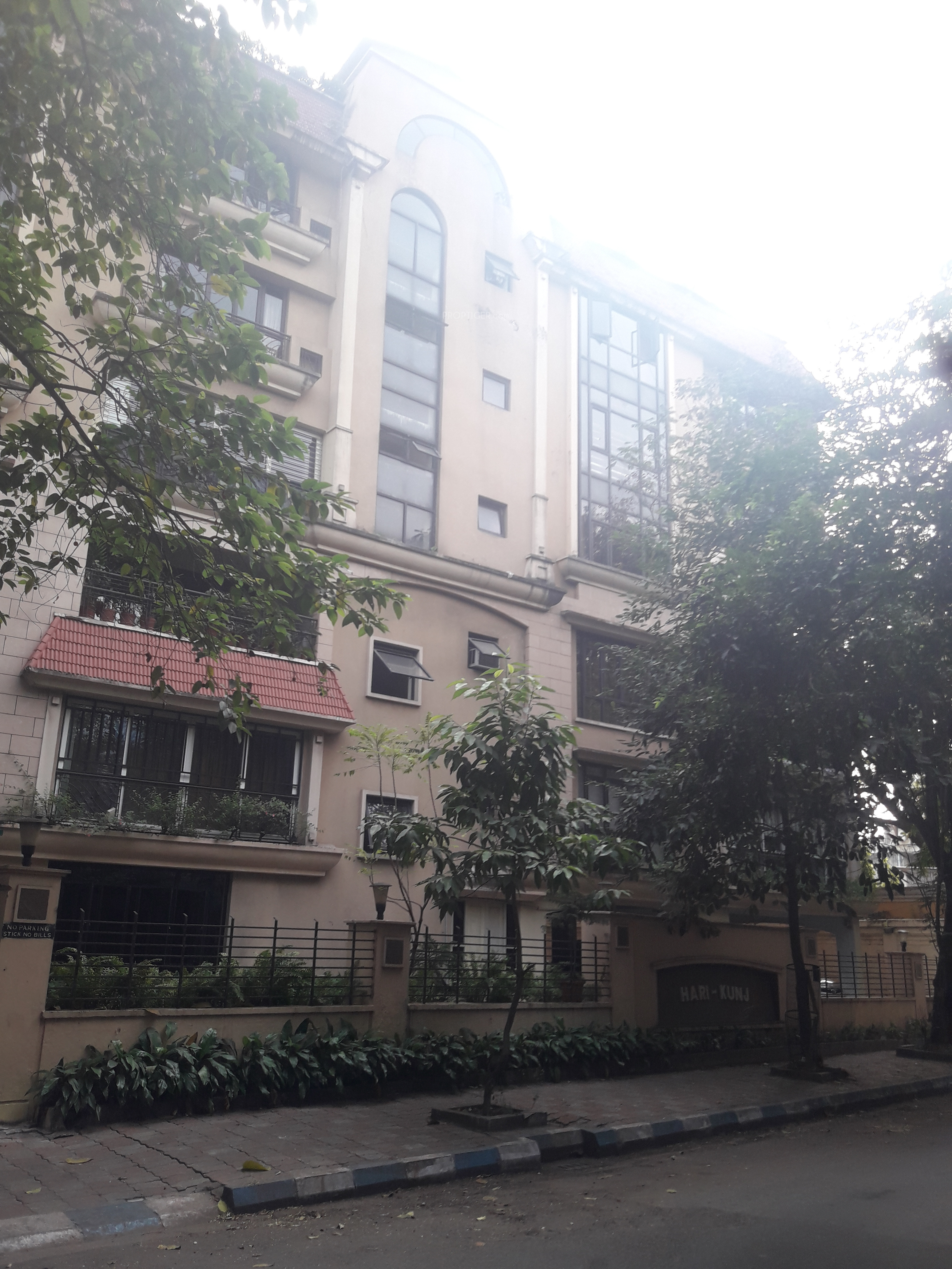 1250 sq ft 3 BHK 3T Apartment for Sale in Space Group Hari Kunj Ballygunge Kolkata