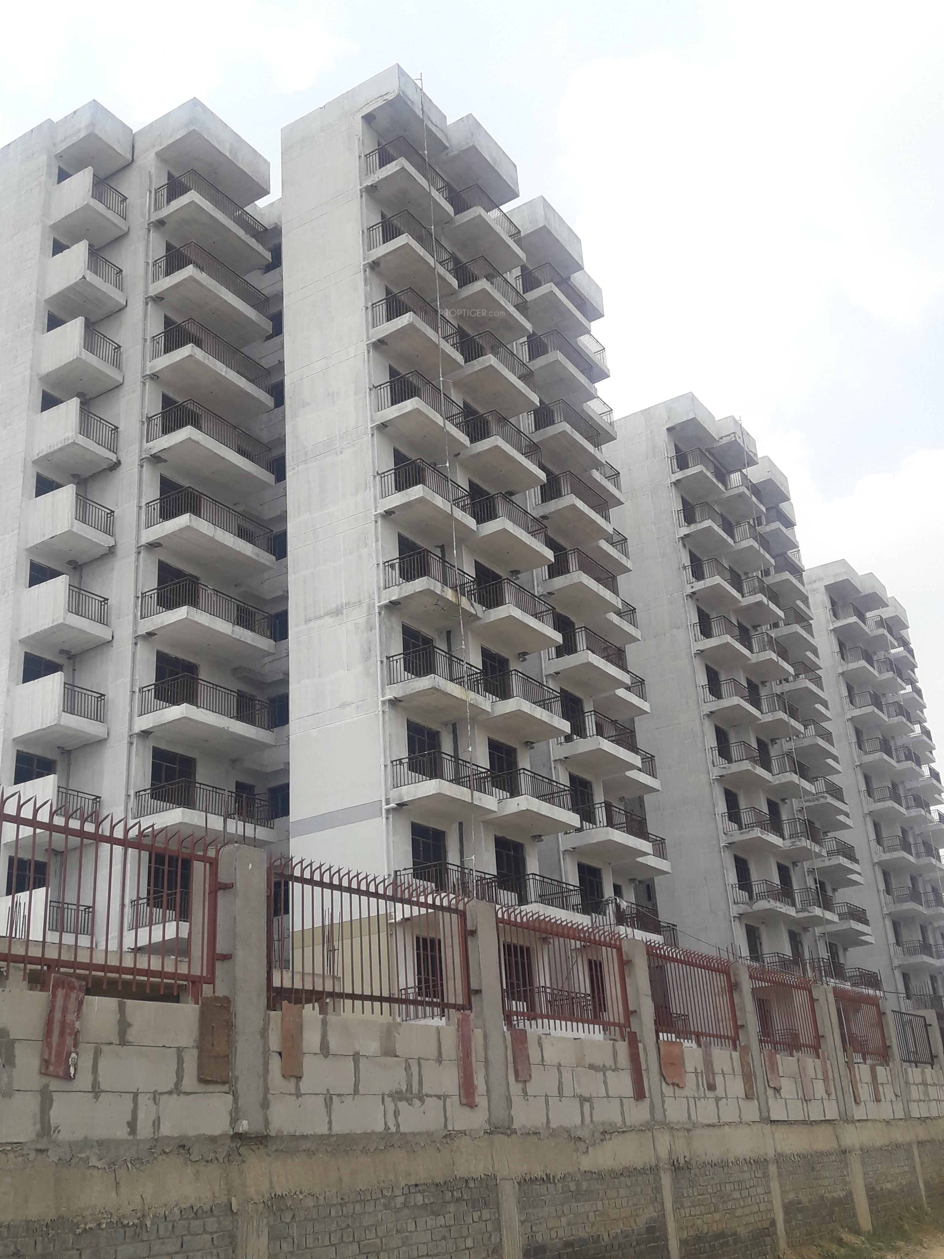 Pareena Laxmi Apartments in Sector 99A, Gurgaon Price, Location Map