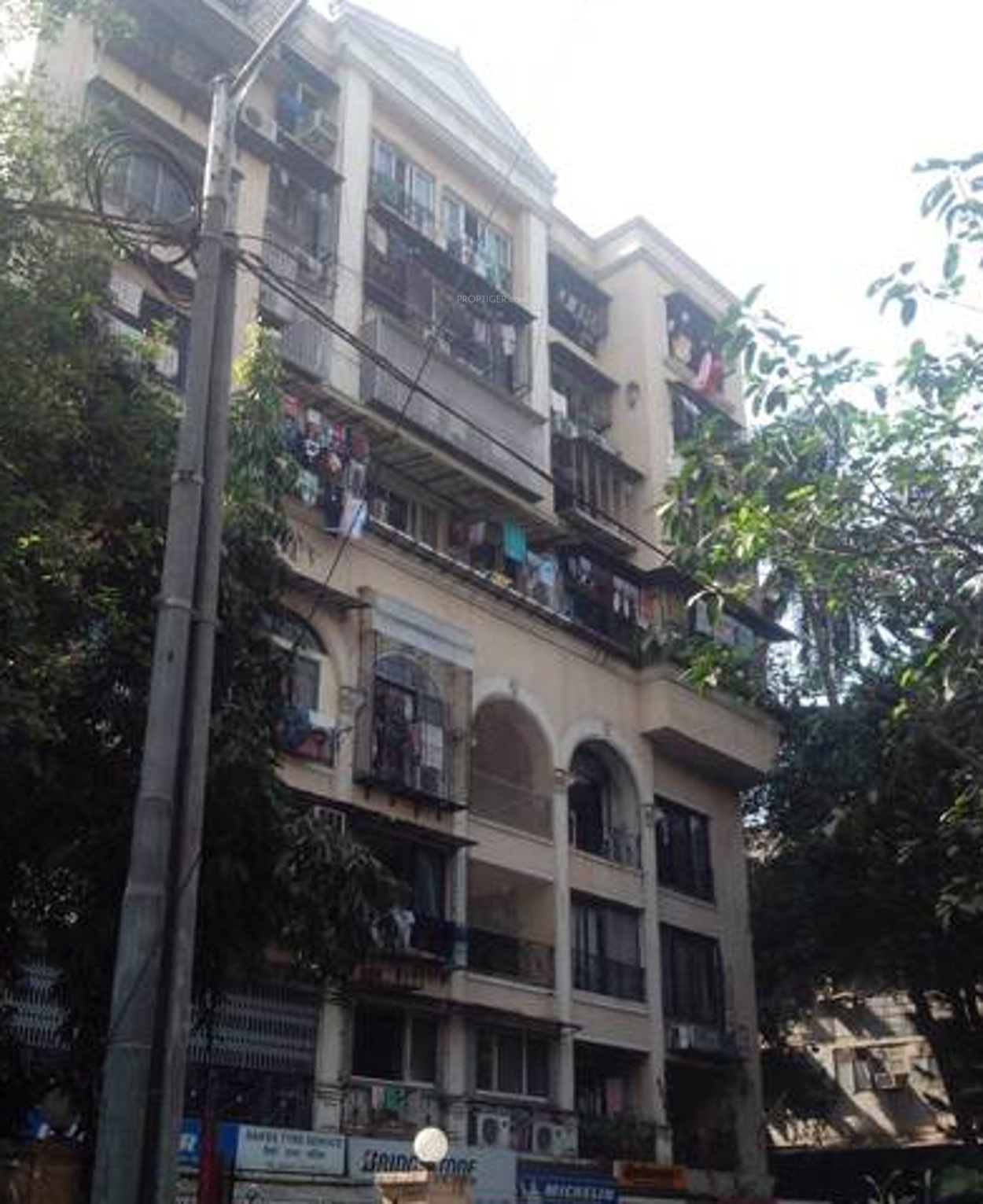 3500 sq ft 5 BHK 5T Apartment for Sale in RNA Corp Jolly Apartment