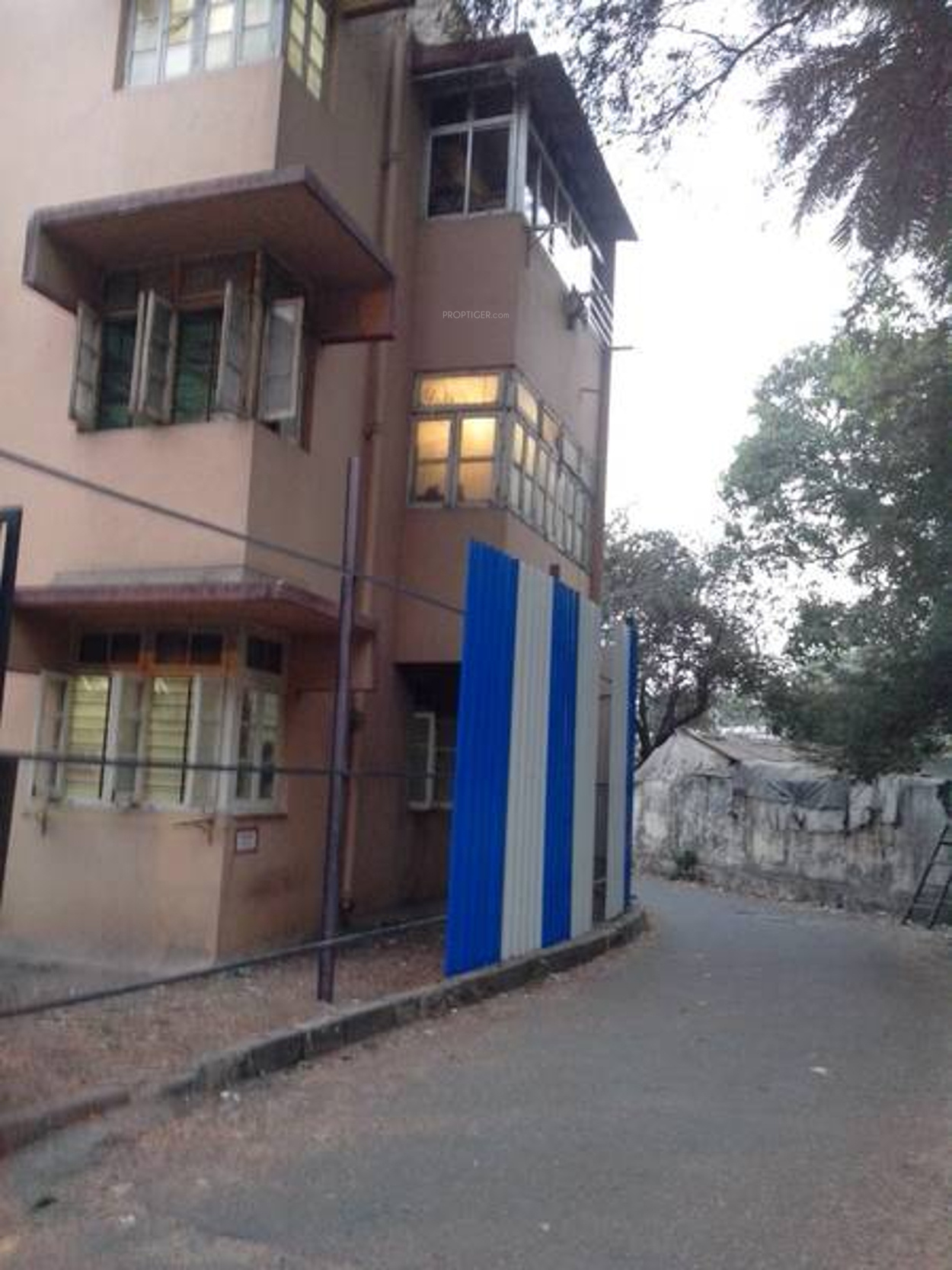 Galaxy Galaxy Apartment in Ville Parle East, Mumbai Price, Location